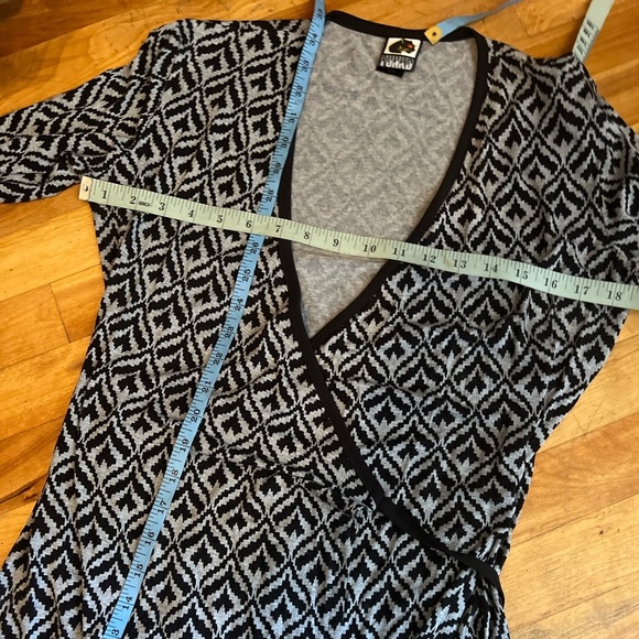Funkd Black and White Patterned Wrap Dress L - Picture 9 of 9